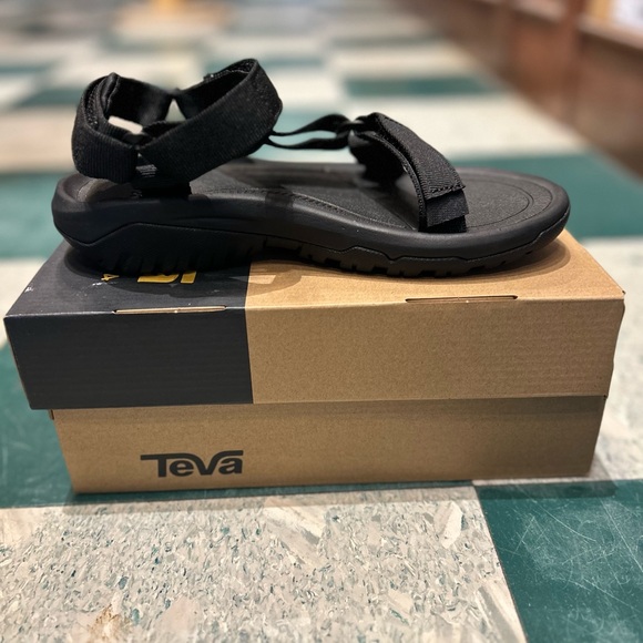 Men's Hurricane XLT2 Sandal - Black - Picture 2 of 2